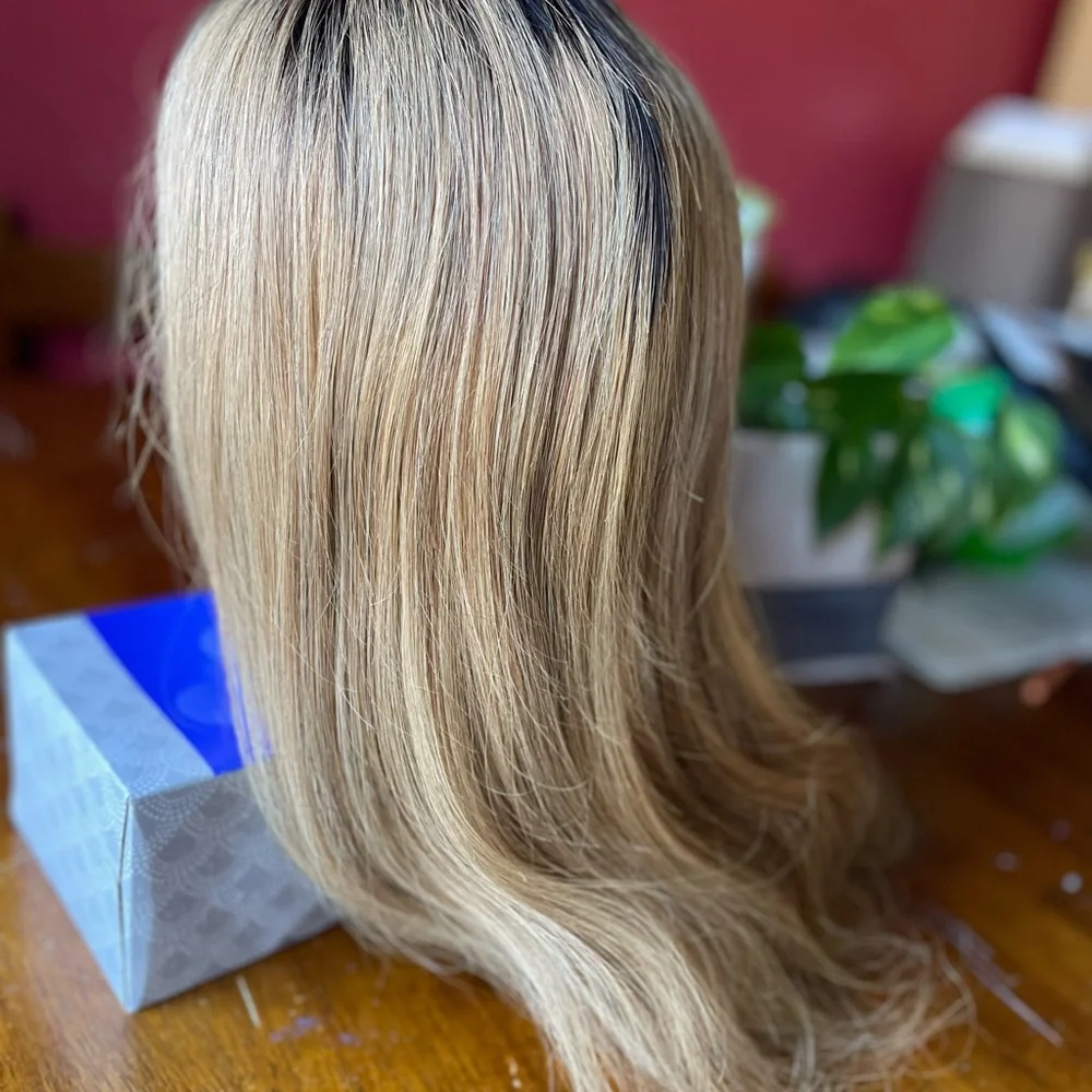 Human hair - Picture 2 of 7